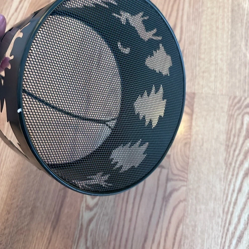 Green Metal Camping Basket Mesh‎ Bottom
